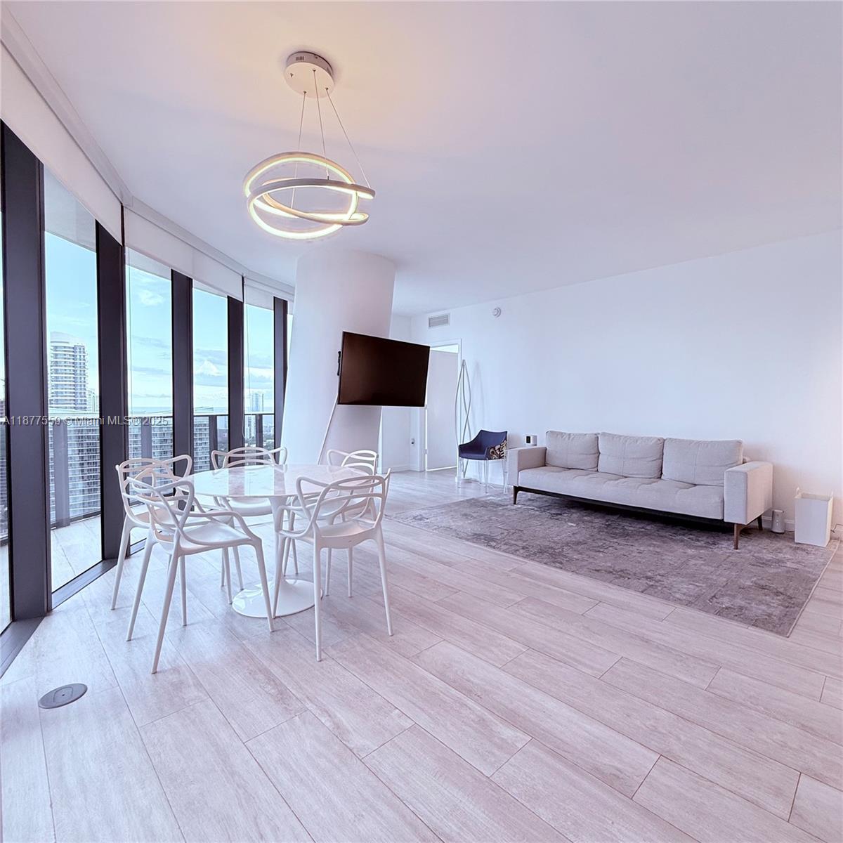 1ad5be0d-7946 55 SW 9th St # 4003, Miami FL 33130 — #A11877559