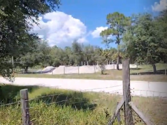 320 S Trebol Street, Clewiston FL 33440 — #A11877813