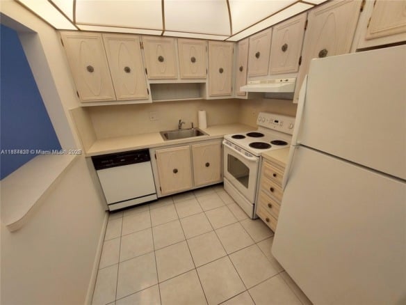 257 S Cypress Rd # 438, Pompano Beach FL 33060 — #A11877830