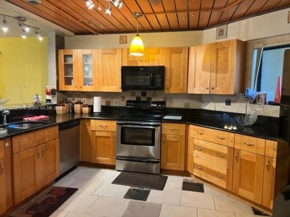 600 Uno Lago Dr # 302, Juno Beach FL 33408 — #A11877873