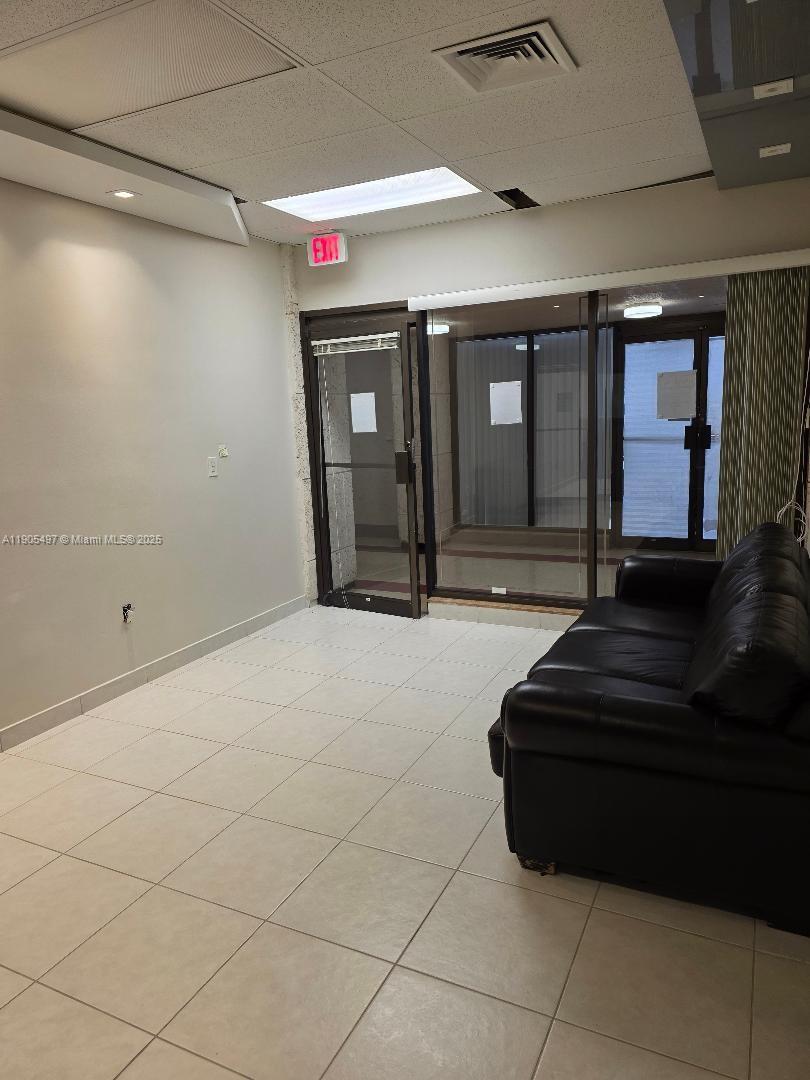 1ad5be0d-800 1985 S Ocean Dr # 3L, Hallandale Beach FL 33009 — #A11905497