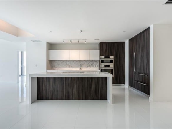 851 NE 1st Avenue # 1912, Miami FL 33132 — #F10343351