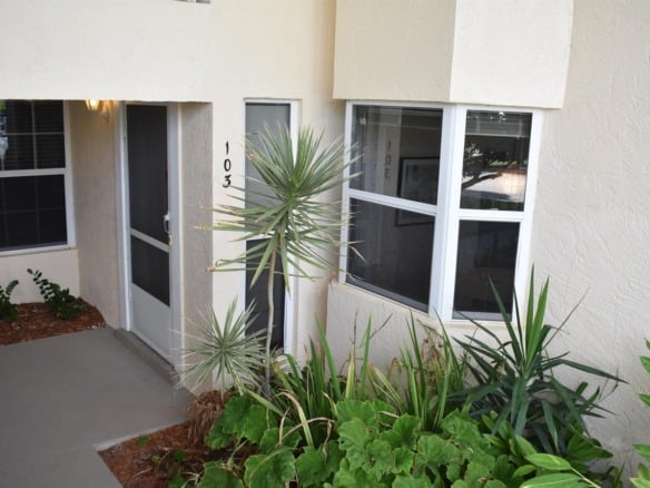 500 Grove Isle Circle # 103, Vero Beach FL 32962 — #R10921851