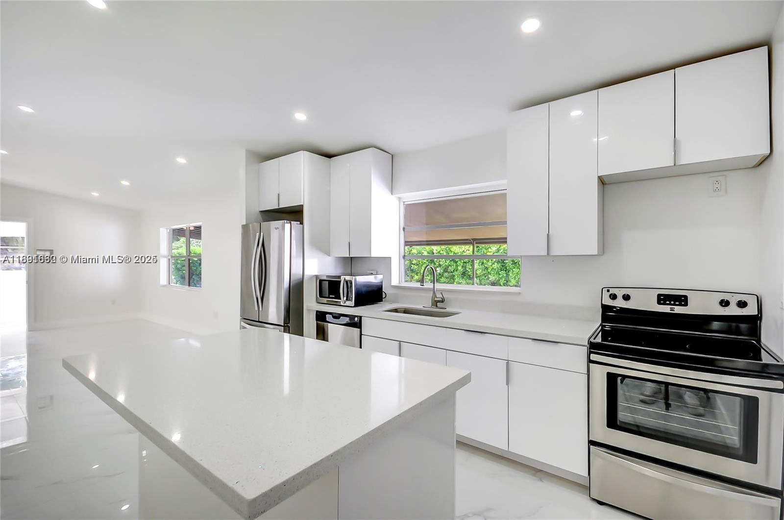 1ad5be0d-818 14465 SW 290th Ter, Homestead FL 33033 — #A11891662