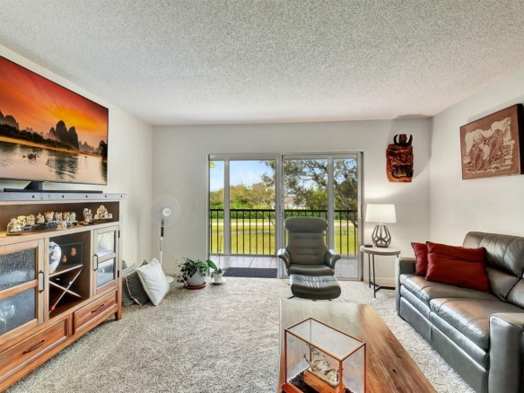 7185 Huntington Lane # 301, Delray Beach FL 33446 — #R10977029