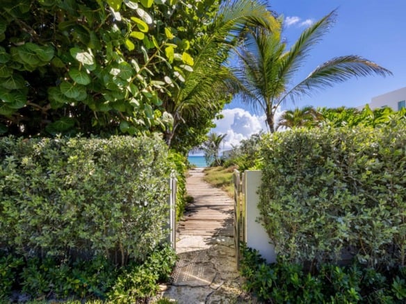 1048 S Ocean Boulevard, Palm Beach FL 33480 — #R10981591