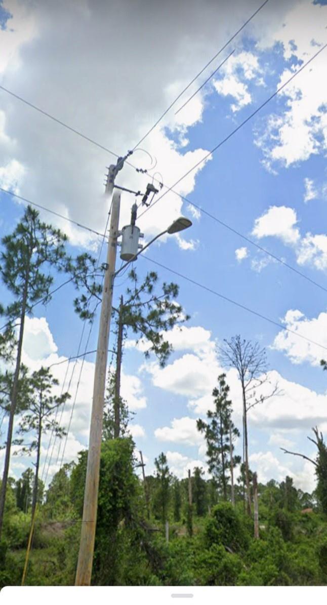 CREATOR: gd-jpeg v1.0 (using IJG JPEG v62), quality = 90 415 Western Avenue, Lehigh Acres FL 33974 — #F10445447