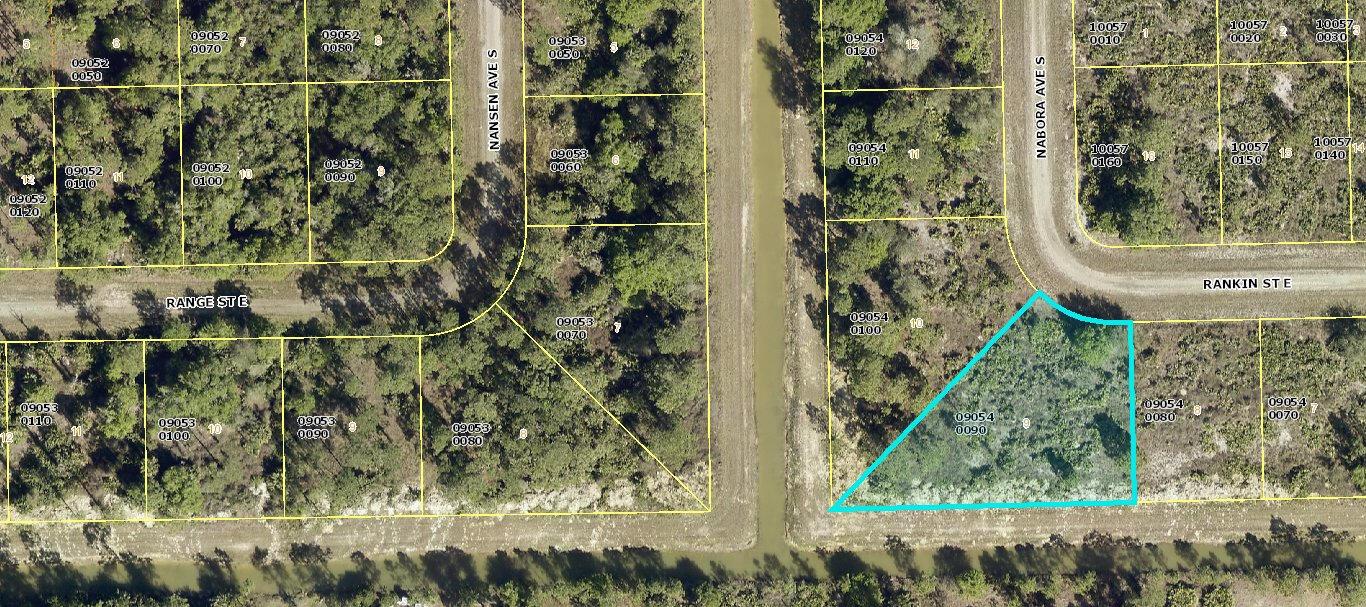 1ad5be0d-8293 1130 Rankin Street E, Lehigh Acres FL 33974 — #R11000096