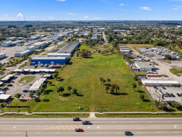 3419 S Us Hwy 1, Fort Pierce FL 34982 — #R11004992