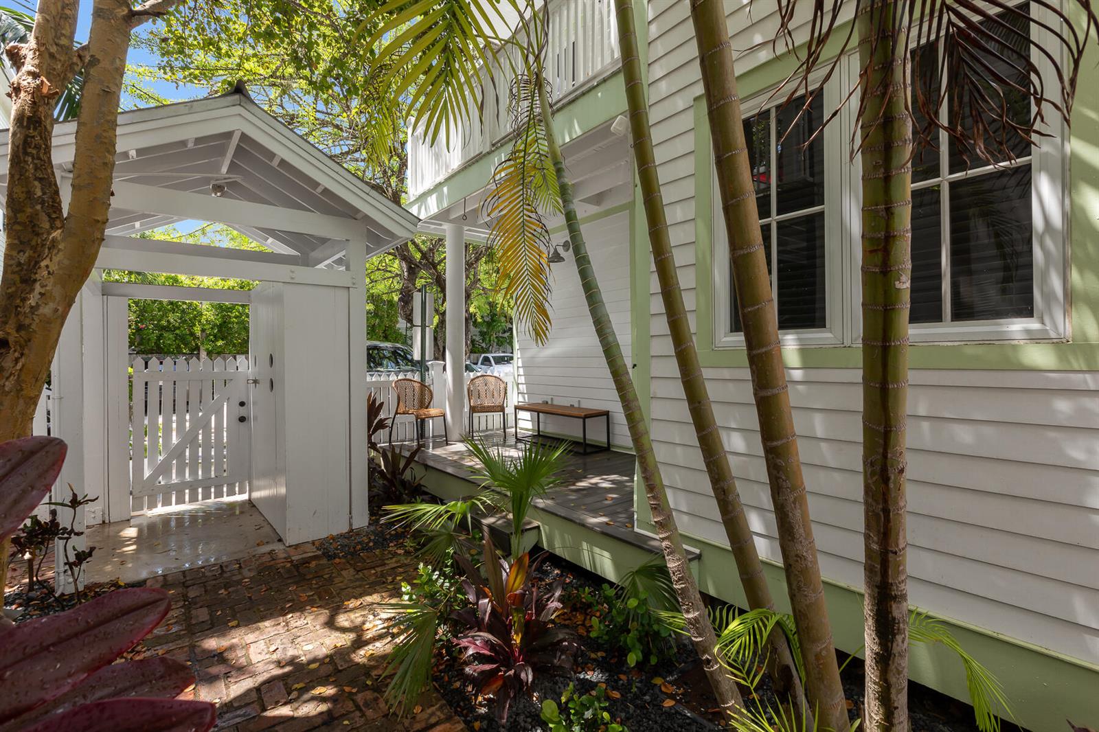 1ad5be0d-8339 1011 Simonton Street # 1, Key West FL 33040 — #R11007158
