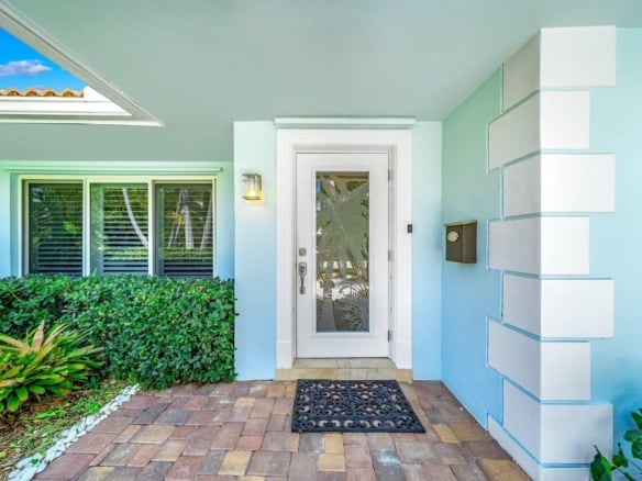 4010 NE 25th Avenue, Lighthouse Point FL 33064 — #R11011575