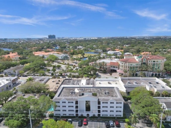 1212 SE 2nd Court # 201, Fort Lauderdale FL 33301 — #F10456593