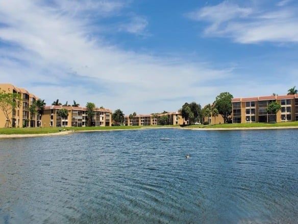 5609 Coral Lake # 109, Margate FL 33063 — #F10457285