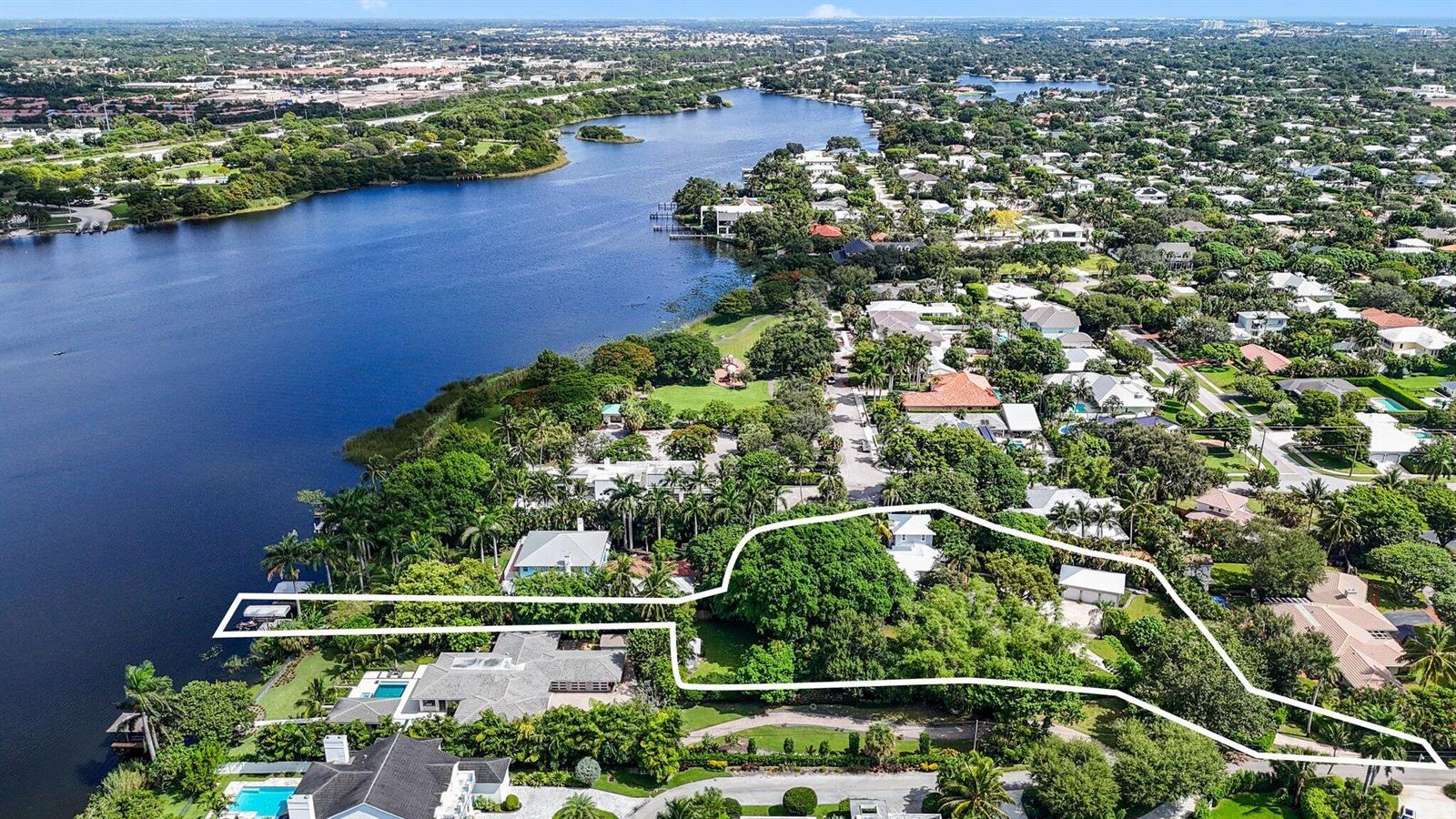 1ad5be0d-8385 920 Hibiscus Lane, Delray Beach FL 33444 — #R11015088