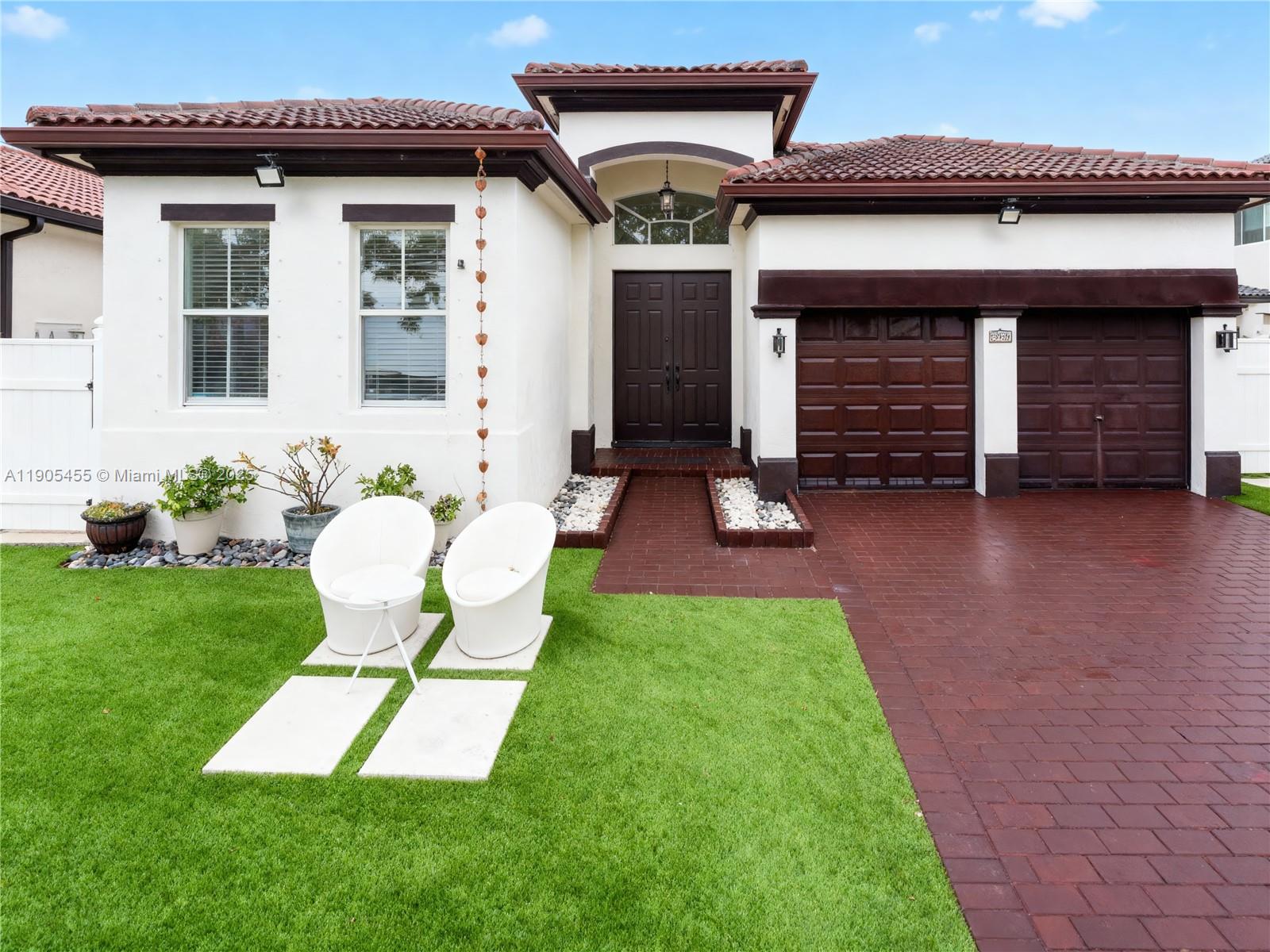 1ad5be0d-843 18000 NW 90th Pl, Hialeah FL 33018 — #A11905455