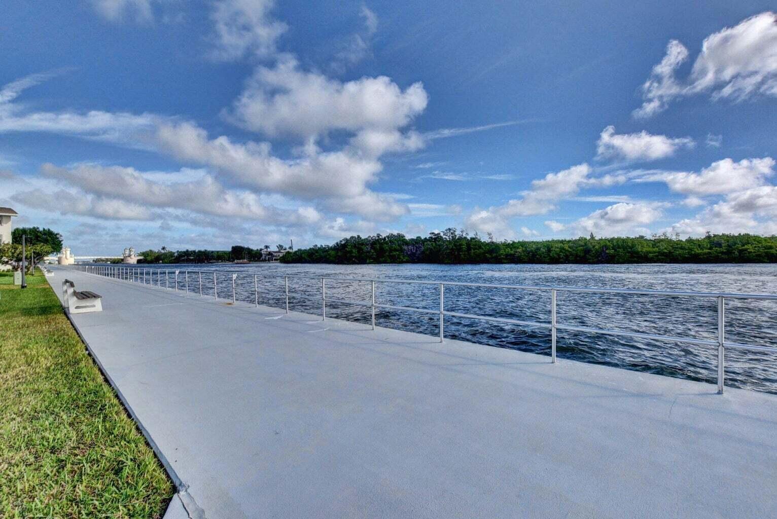1ad5be0d-8452 340 Horizons W # 102, Boynton Beach FL 33435 — #R11026631