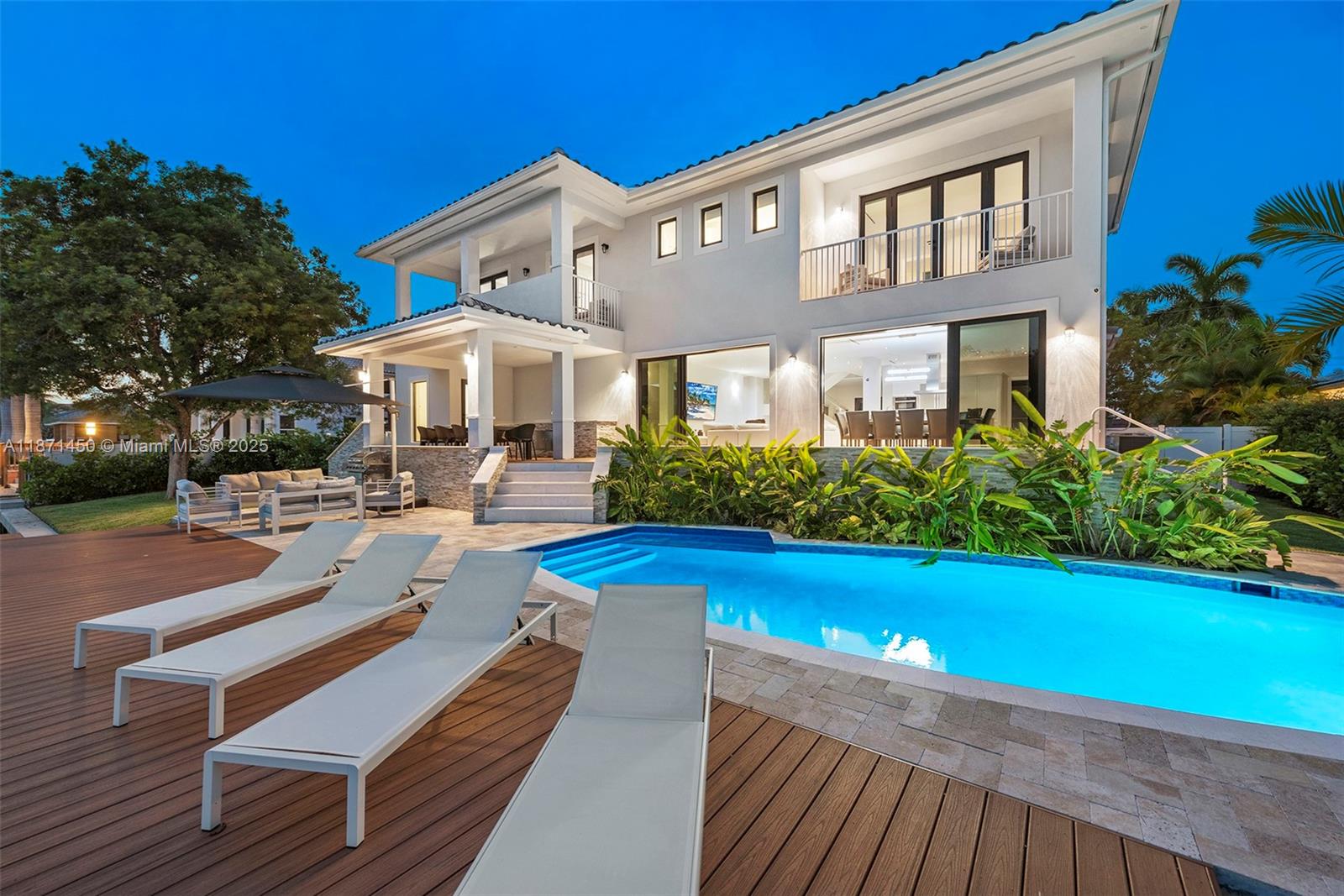 1ad5be0d-847 850 Washington St, Hollywood FL 33019 — #A11871450