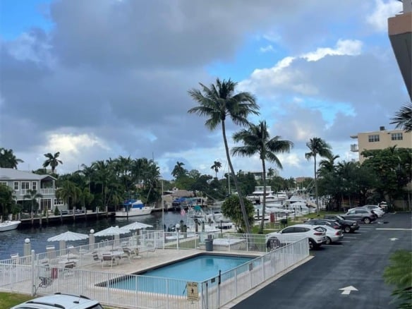 1731 SE 15 # 206, Fort Lauderdale FL 33316 — #F10467968