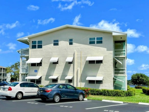 350 Horizons E # 106, Boynton Beach FL 33435 — #R11033343
