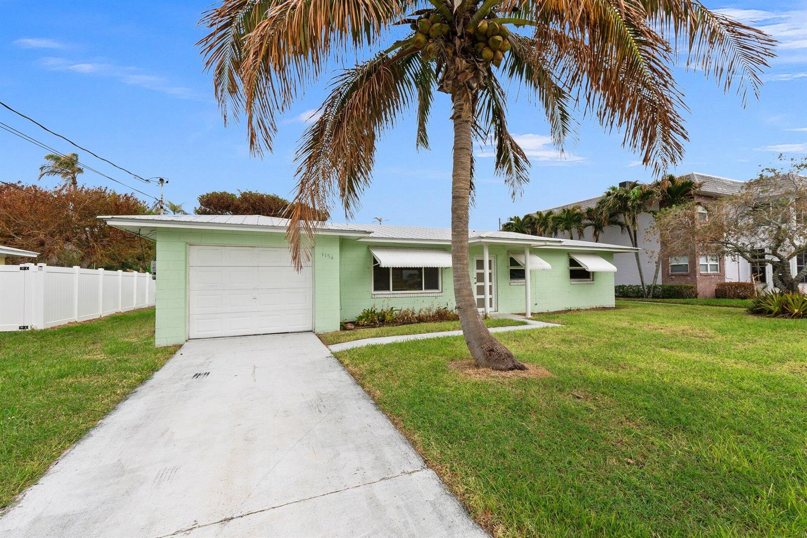 1ad5be0d-8490 1154 Bayshore Drive, Fort Pierce FL 34949 — #R11033615