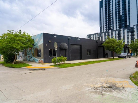 401 NE 8th Street, Fort Lauderdale FL 33304 — #F10469748
