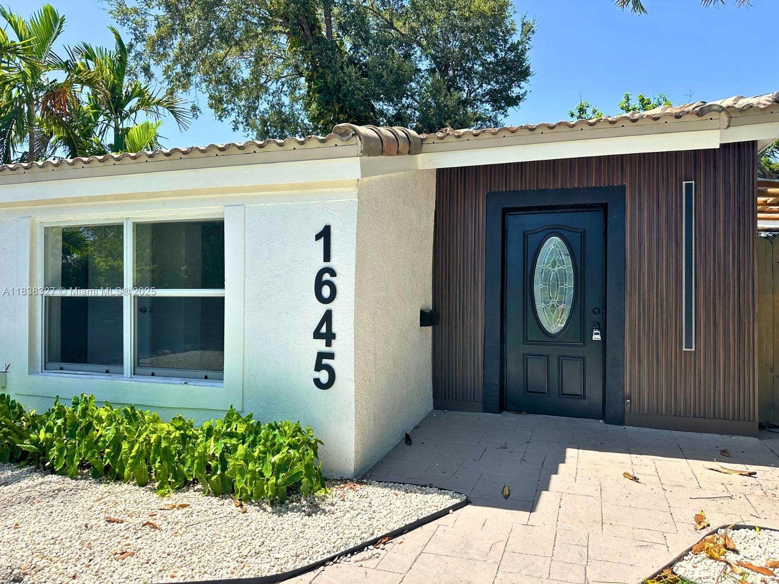 1645 NE 175th St, North Miami Beach FL 33162 — #A11838327