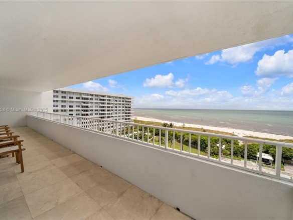 199 Ocean Lane Dr # 901, Key Biscayne FL 33149 — #A11850208
