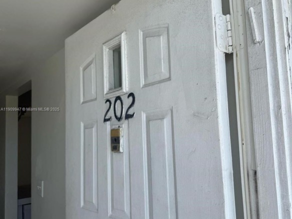 438 NE 210th Cir Ter # 4B, Miami FL 33179 — #A11909947