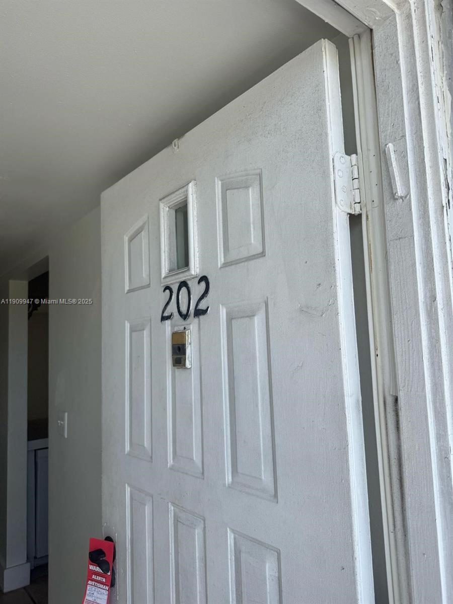 1ad5be0d-949 438 NE 210th Cir Ter # 4B, Miami FL 33179 — #A11909947