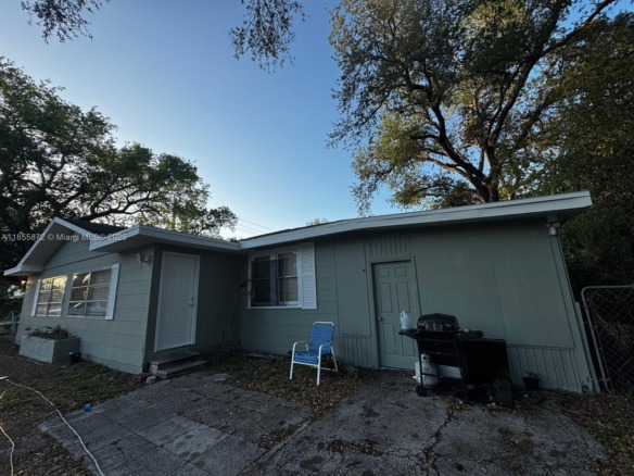2105 FRANKLIN, Fort Myers FL 33901 — #A11855872
