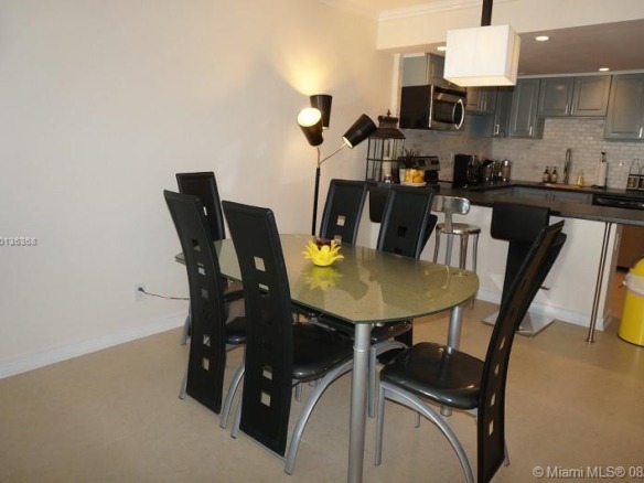 19370 COLLINS AV SEASONAL # 923, Sunny Isles Beach FL 33160 — #A10136368