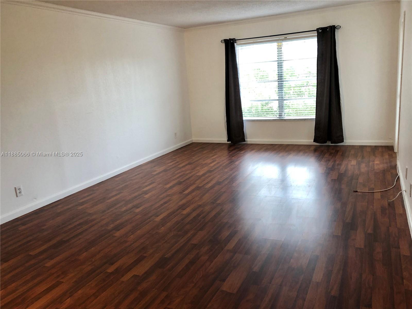 6dd28e9b-1022 8121 SW 24th Ct # 304, Davie FL 33324 — #A11885066