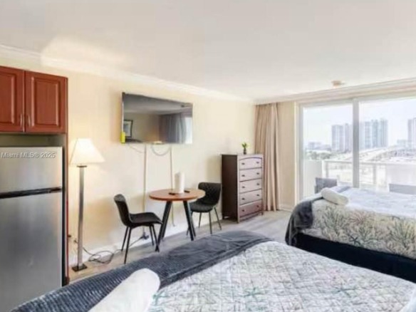 19201 Collins Ave # 733, Sunny Isles Beach FL 33160 — #A11916325