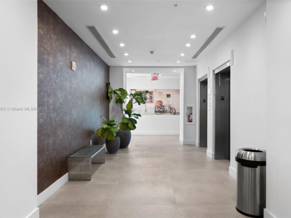 800 SE 4th Ave # 817, Hallandale Beach FL 33009 — #A11597663