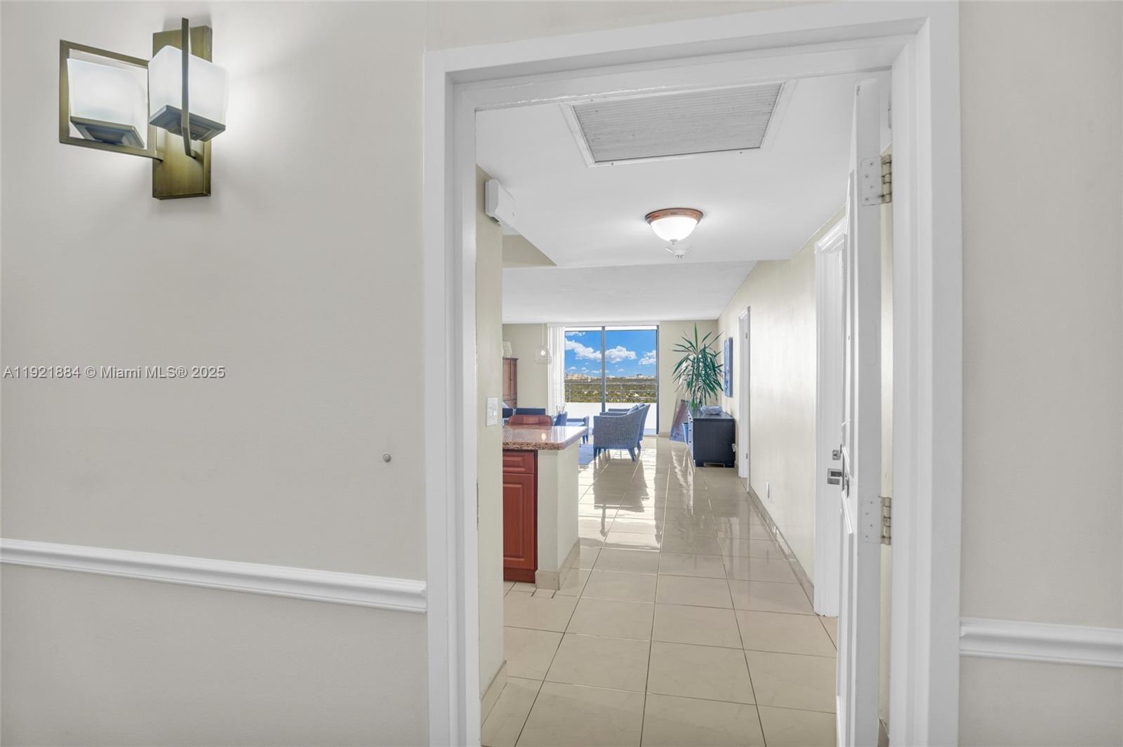 6dd28e9b-1200 2500 Parkview Dr # 2411, Hallandale Beach FL 33009 — #A11921884