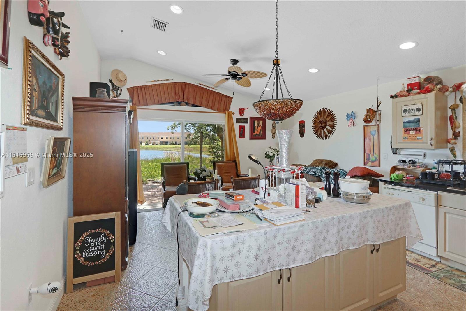 6dd28e9b-1345 1585 SE 20th Rd, Homestead FL 33035 — #A11816969