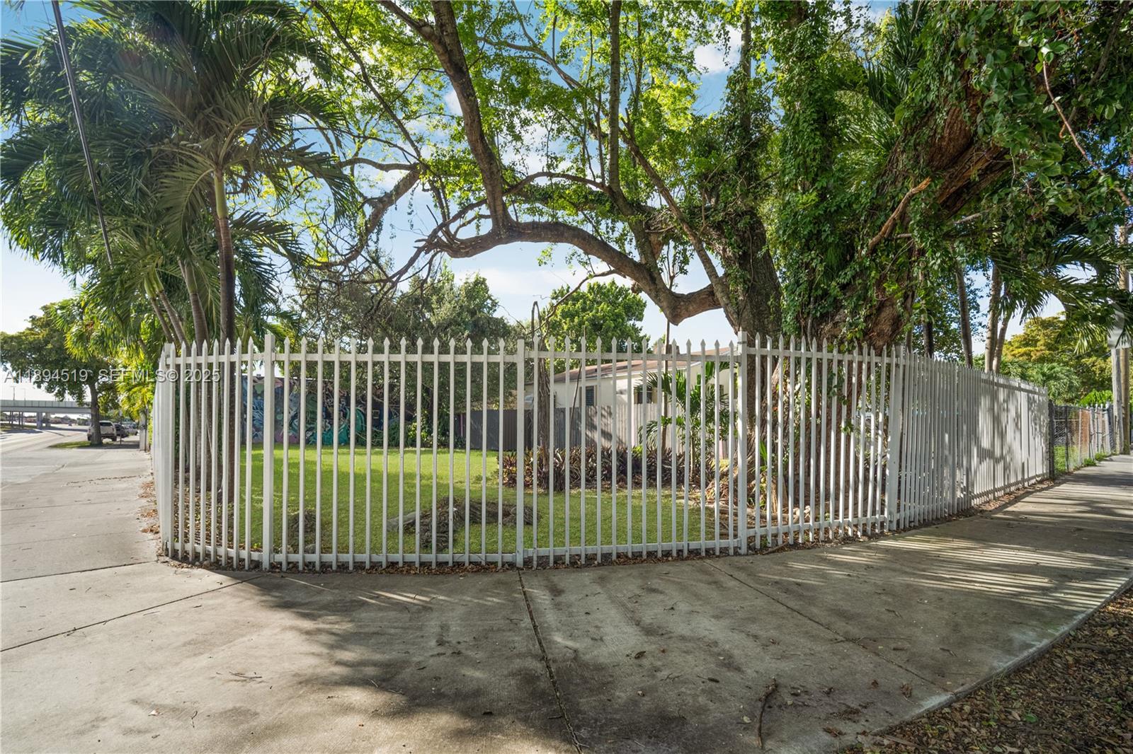 6dd28e9b-1374 1121 NW 29th St, Miami FL 33127 — #A11894519