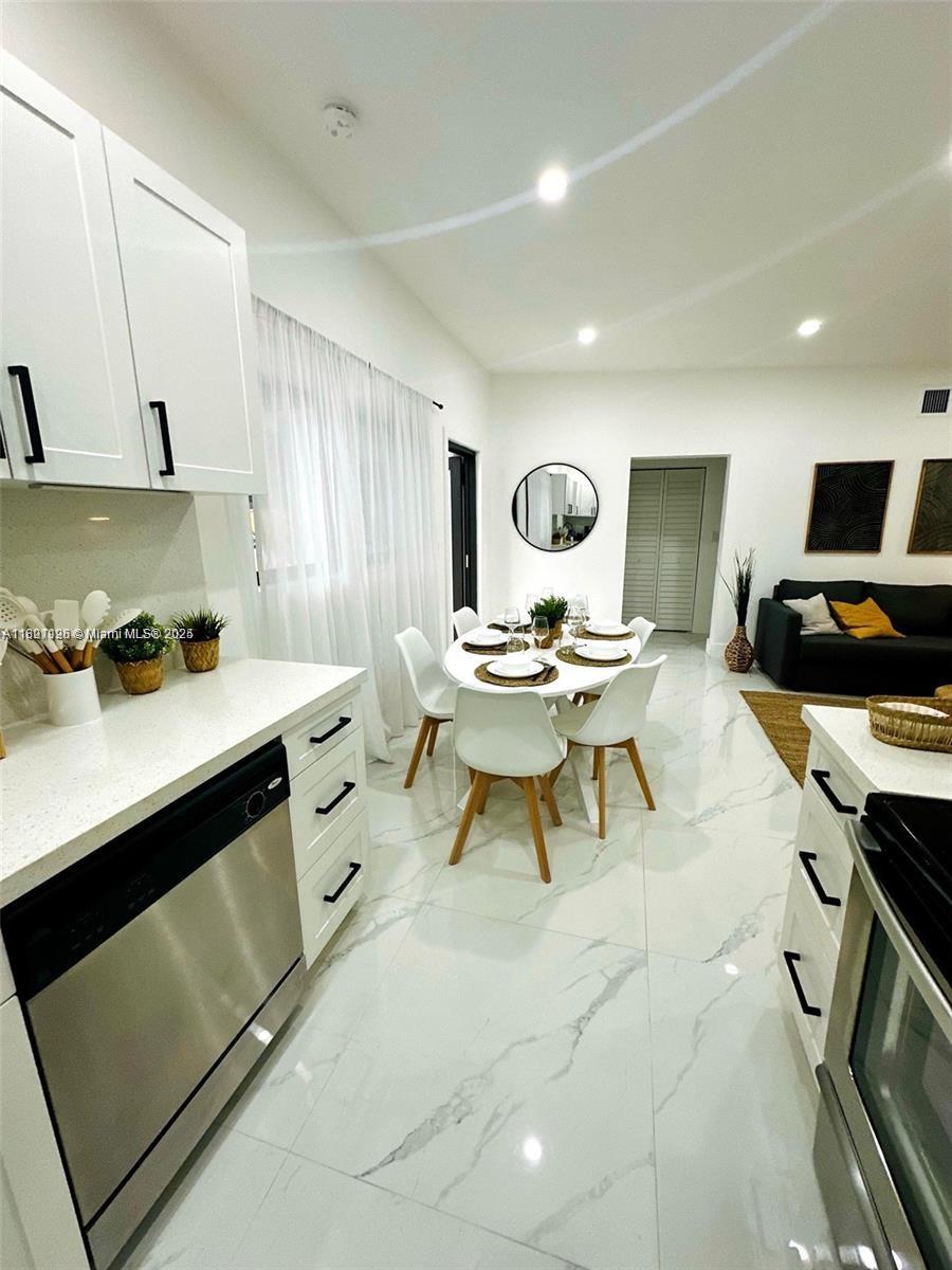6dd28e9b-1393 610 NW 111th St, Miami FL 33168 — #A11821126