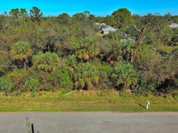 #1 Sargon Ave, North Port FL 34287 — #A11711179