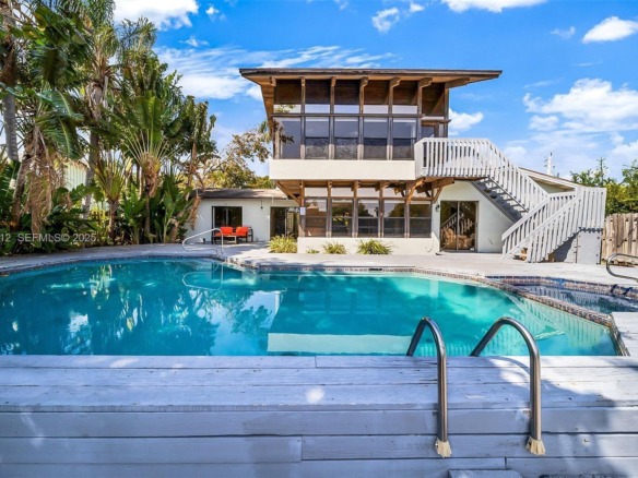 1524 NE 18th Ave, Fort Lauderdale FL 33304 — #A11927612