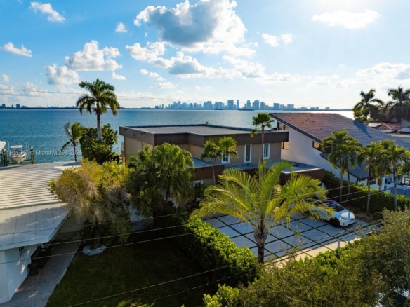 1500 S Treasure Dr, North Bay Village FL 33141 — #A11917547