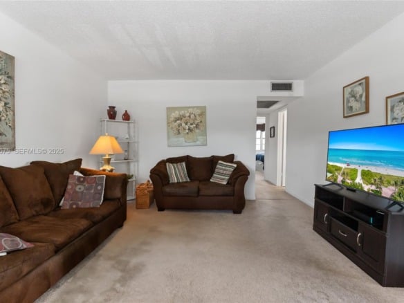 431 Markham T # 431, Deerfield Beach FL 33442 — #A11876575