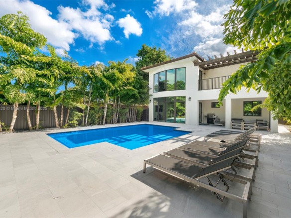 6529 SW 30th St, Miami FL 33155 — #A11891520