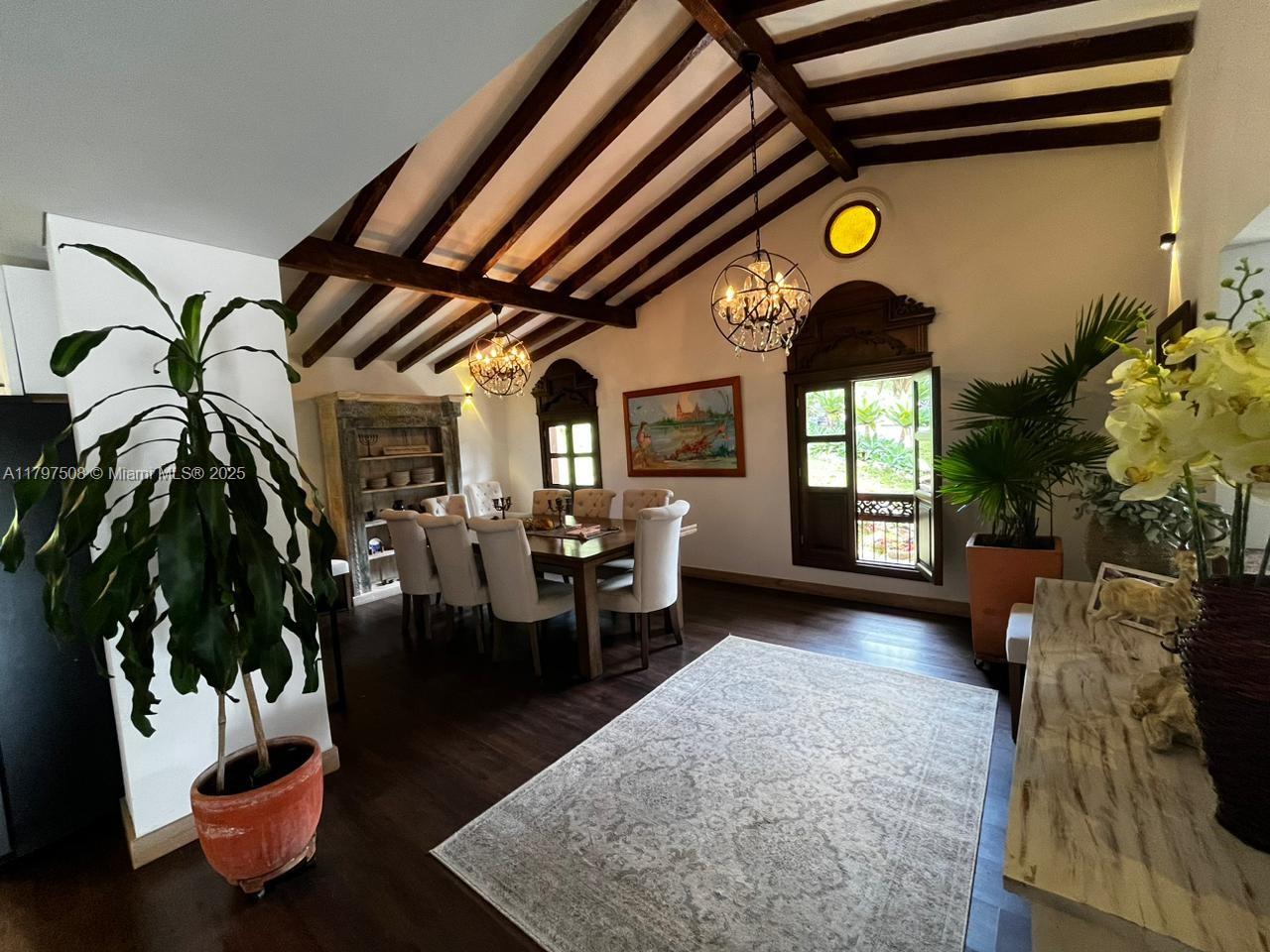 6dd28e9b-1587 123 El Retiro, 00000 — #A11797508