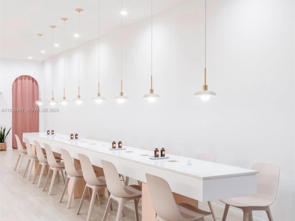 240-290 N Federal Highway, Fort Lauderdale FL 33301 — #A11932401