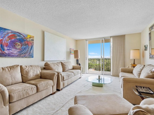 1470 NE 125th Ter, North Miami FL 33161 — #A11875068