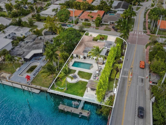 1000 S Shore Dr, Miami Beach FL 33141 — #A11932519