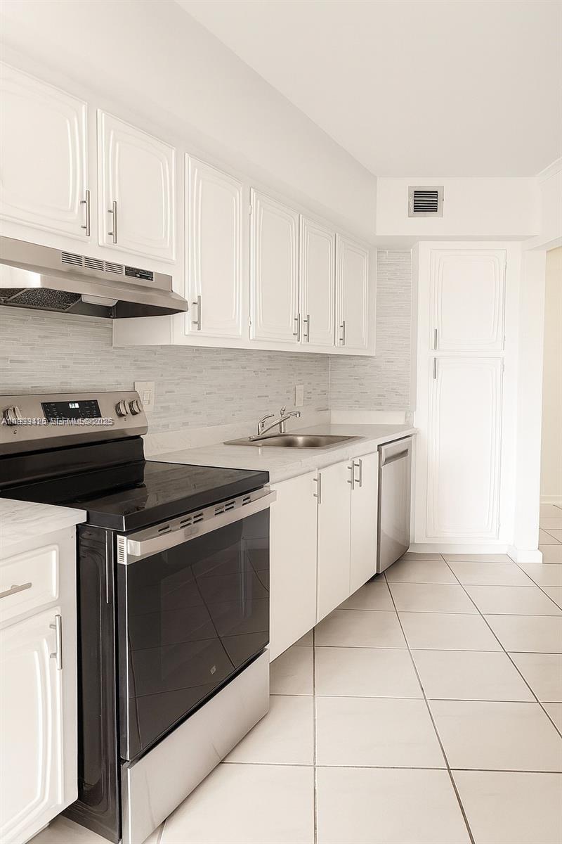6921 Environ Blvd # 6R, Lauderhill FL 33319 — #A11933425