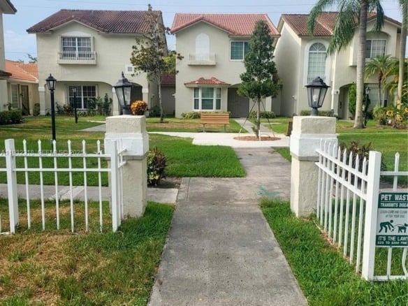 10877 NW 8th St, Pembroke Pines FL 33026 — #A11932318