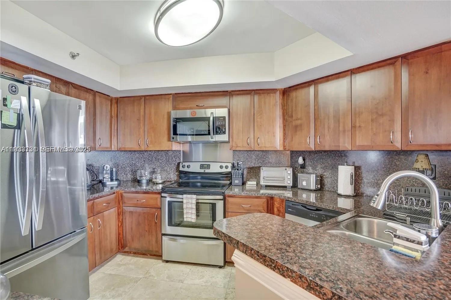 6dd28e9b-1666 6767 Collins # 901, Miami Beach FL 33141 — #A11933731